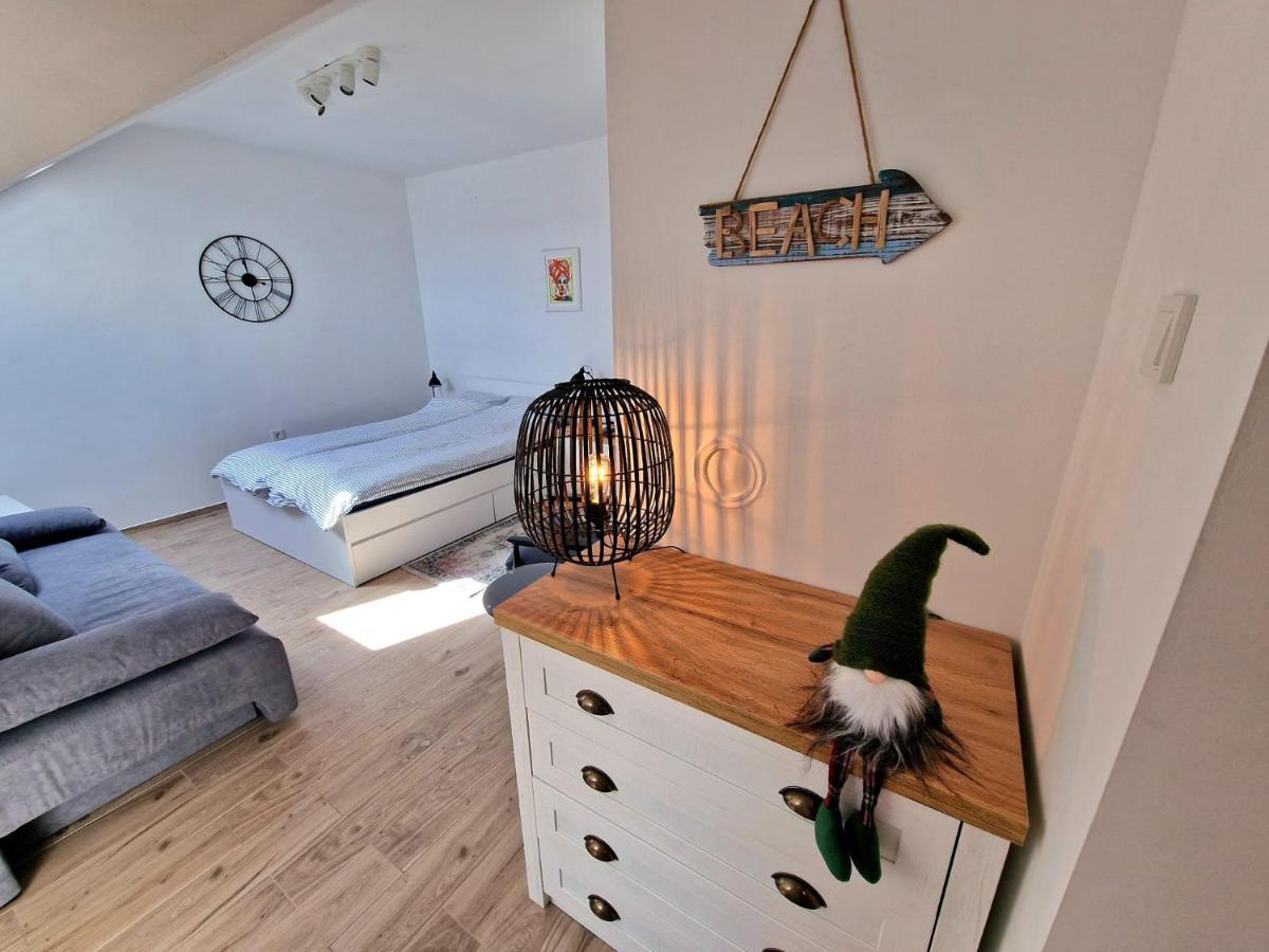 Studio Apartman Varadero เบียโลวาร์ ภายนอก รูปภาพ